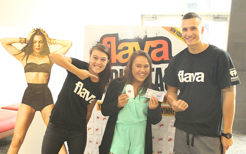 Check out the Pics from Jessie J with the Flava Unit!