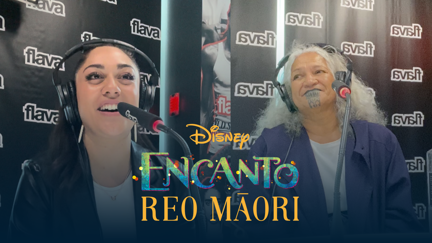 The Cast from Encanto Reo Māori in Studio!