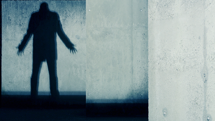 This is the scariest Tinder date we have EVER heard of!