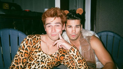 KJ Apa's crack up prank on set