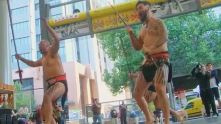 The video of a Haka flashmob in Melbourne that is going viral online!
