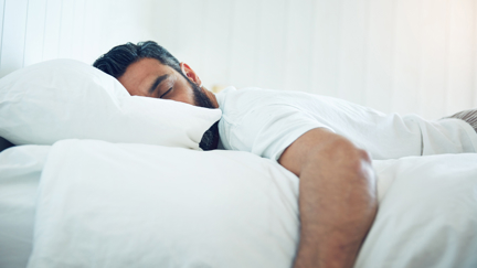 LIFE HACK: Can't sleep? Apparently this will make you fall asleep instantly!