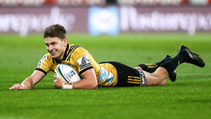 Beauden Barrett set to sign four-year deal with Blues - report