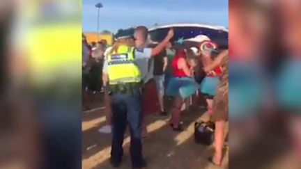 Kiwi cop goes viral after dancing at music festival