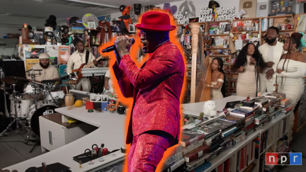 Ne-Yo covers Rihanna and Beyonce in his Tiny Desk Concert!